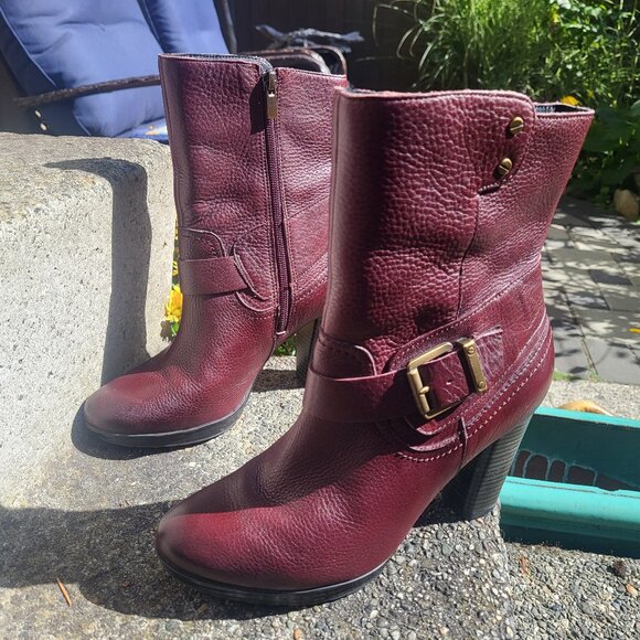 Leather Burgundy Red Ankle Boots Size 8 Zipper Booties Clarks - Picture 2 of 11